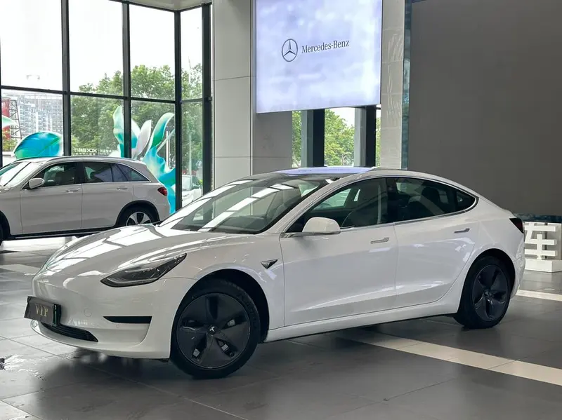 Tesla Model 3, 2020
