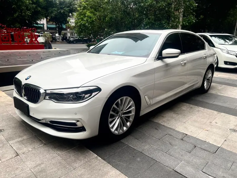 BMW 5-Series, 2020