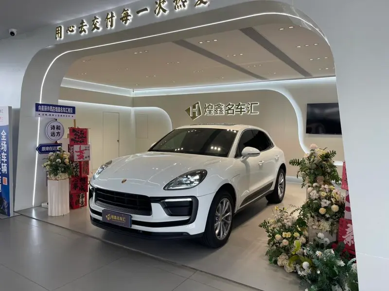 Porsche Macan, 2022