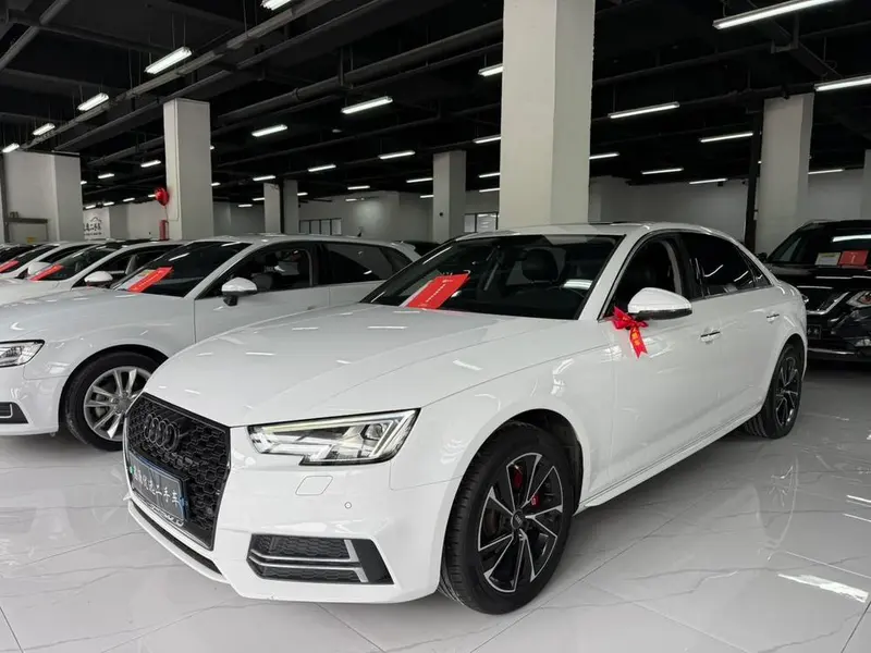 Audi A4L, 2018