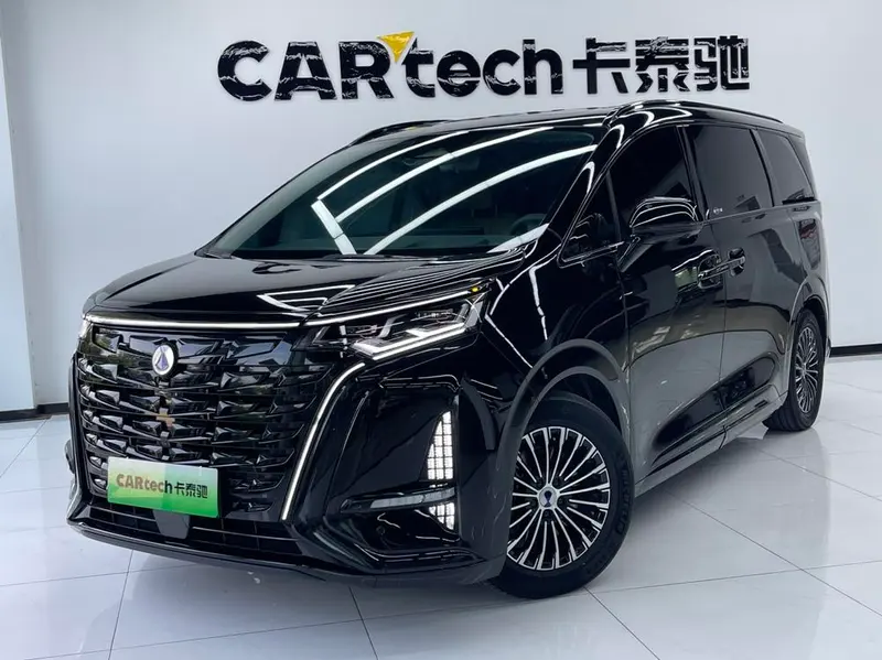 Denza D9 DM, 2022