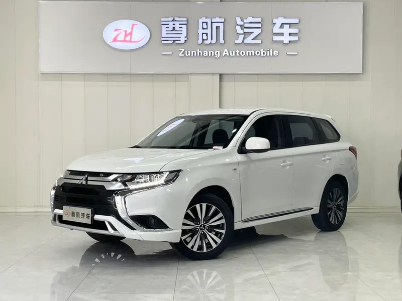 Mitsubishi Outlander, 2021