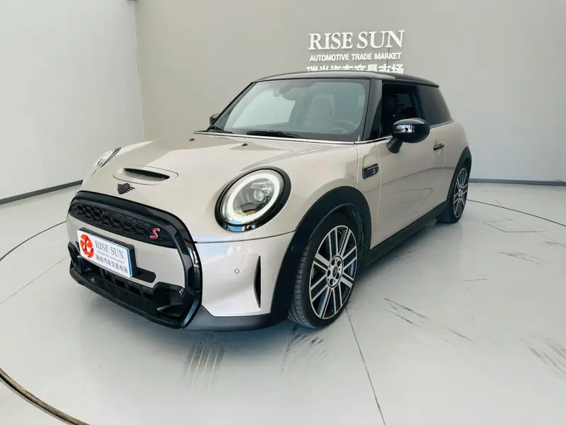 MINI MINI, 2023