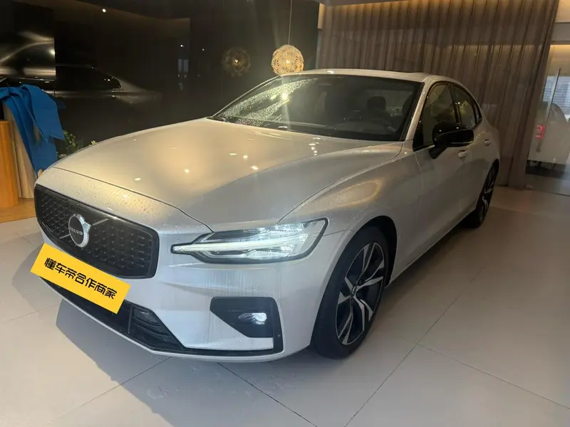Volvo S60, 2025