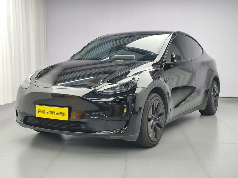 Tesla Model Y, 2023