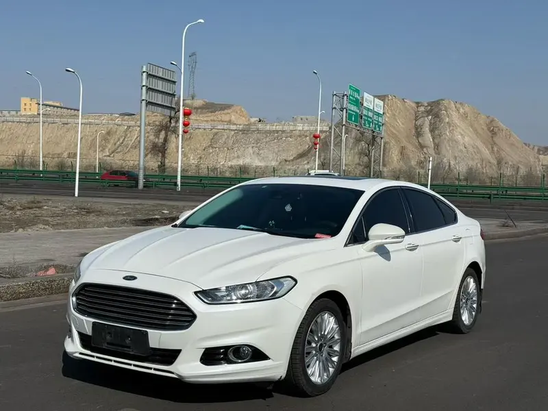 Ford Mondeo, 2013