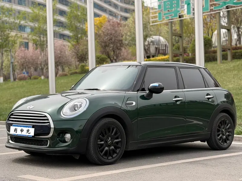 MINI MINI, 2016