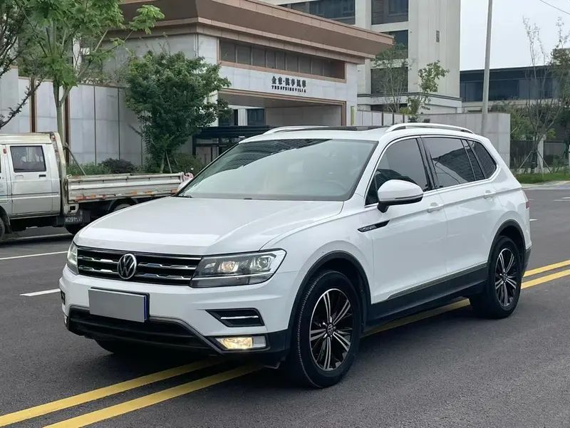 Volkswagen Tiguan L, 2021
