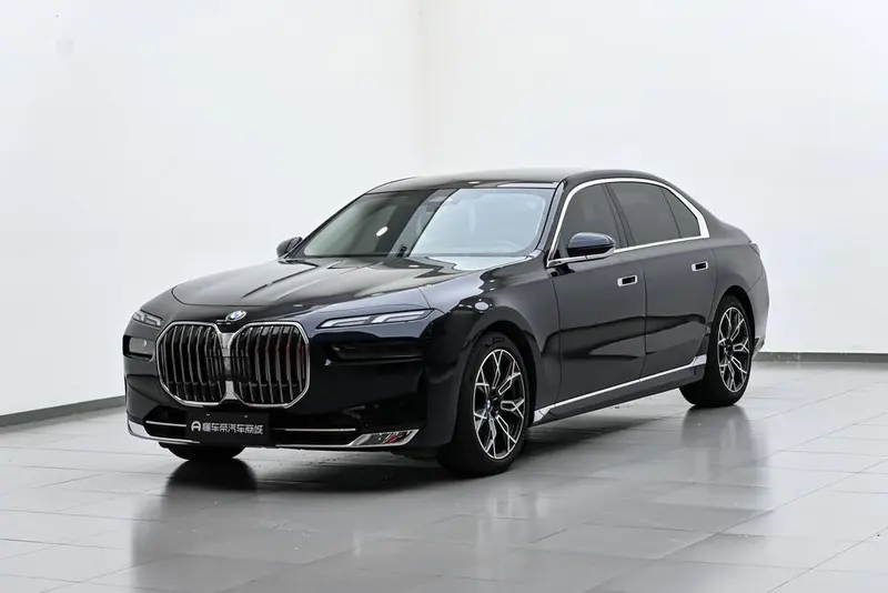 BMW 7-Series, 2023