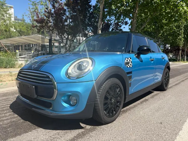 MINI MINI, 2015