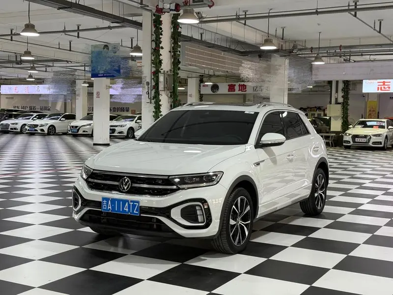 Volkswagen T-Roc, 2024