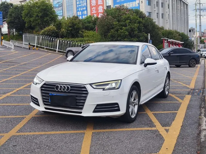 Audi A4L, 2018