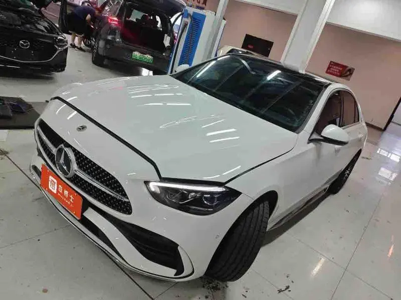 Mercedes-Benz C-Class, 2024