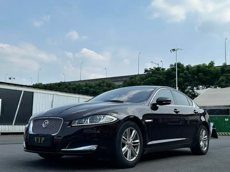 Jaguar XF, 2014