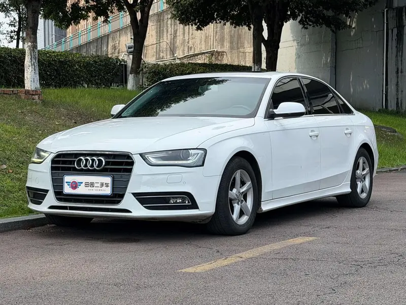 Audi A4L, 2015