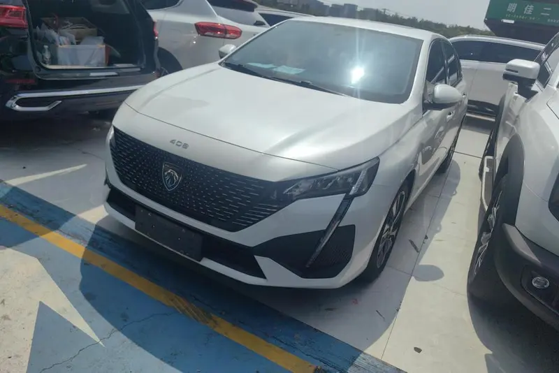 Peugeot 408, 2022