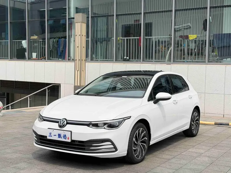Volkswagen Golf, 2021