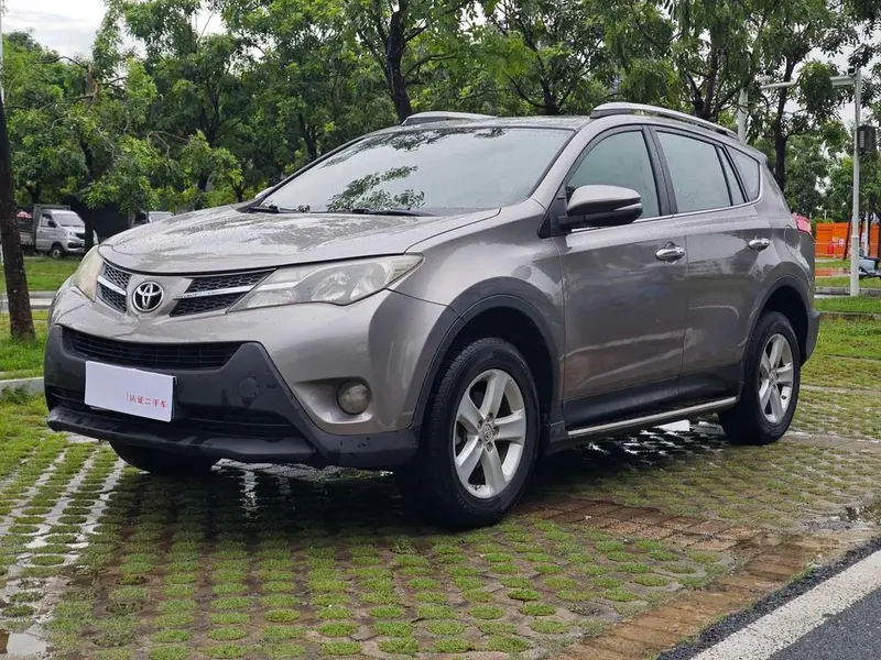 Toyota RAV4, 2013