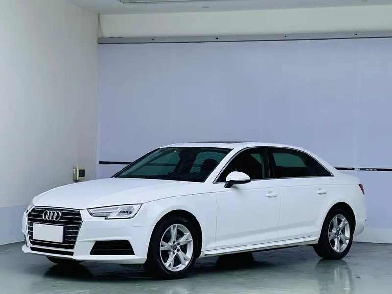 Audi A4L, 2017