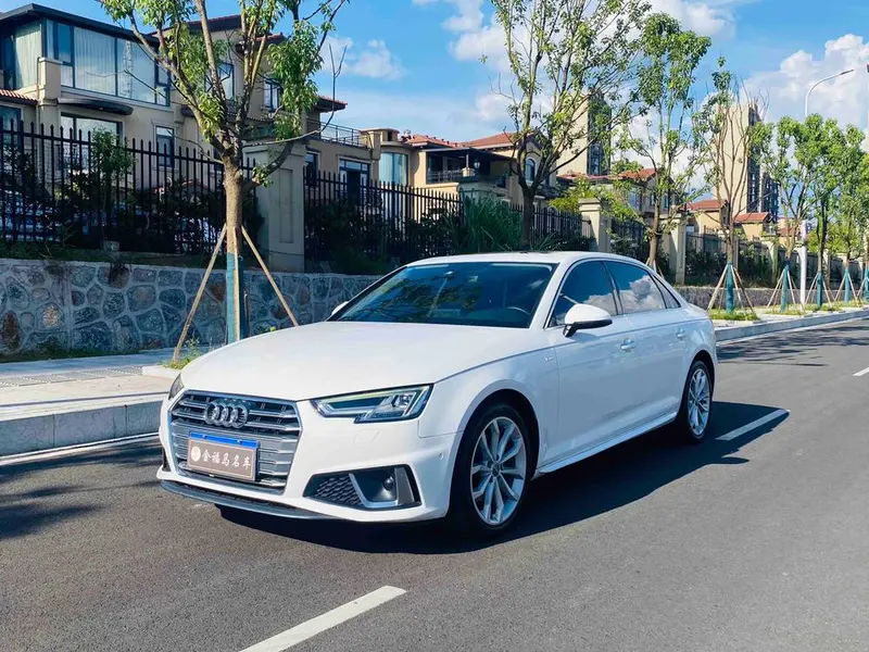 Audi A4L, 2018