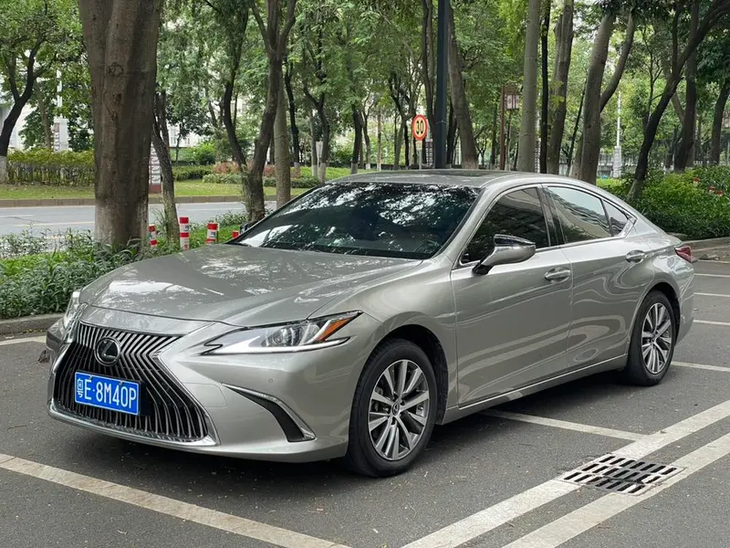 Lexus ES, 2018
