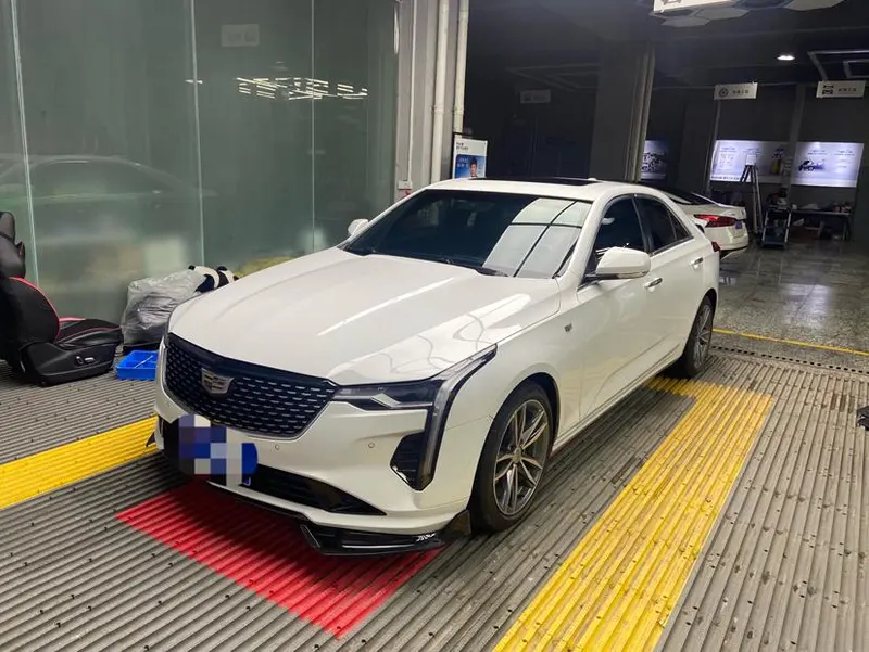 Cadillac CT4, 2021