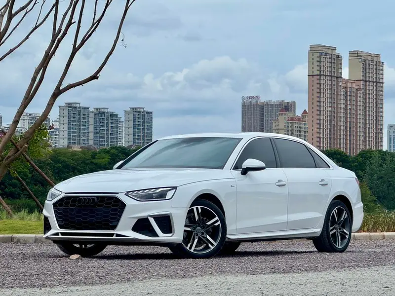 Audi A4L, 2020