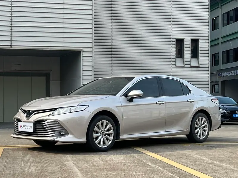 Toyota Camry, 2019