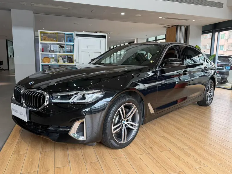 BMW 5-Series, 2021