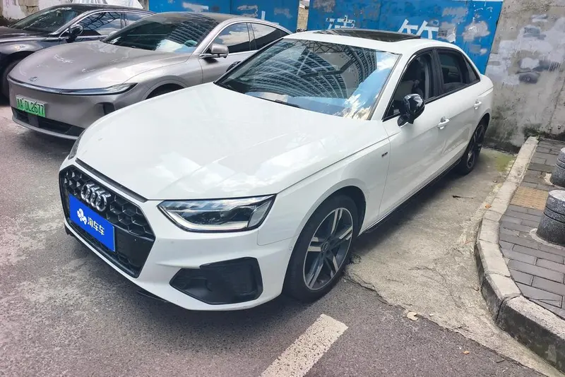 Audi A4L, 2022