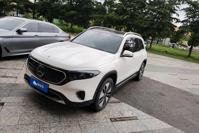 Mercedes-Benz EQB, 2023
