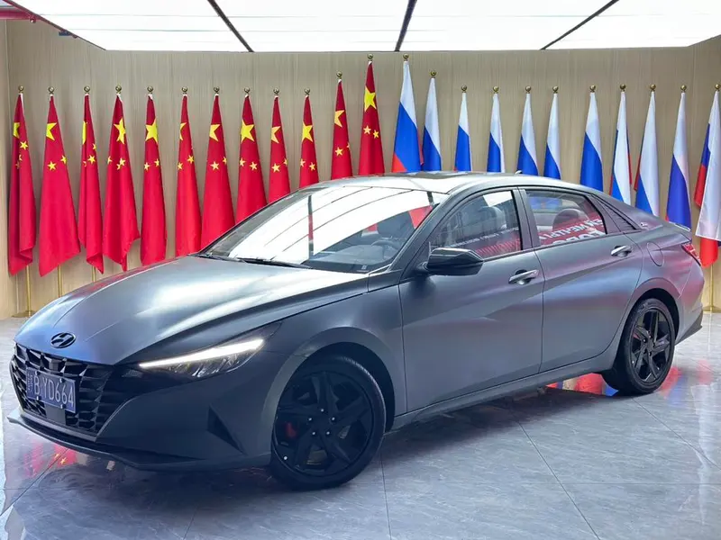 Hyundai Elantra, 2022