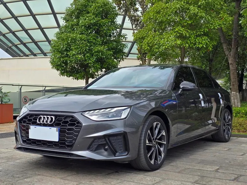 Audi A4L, 2023