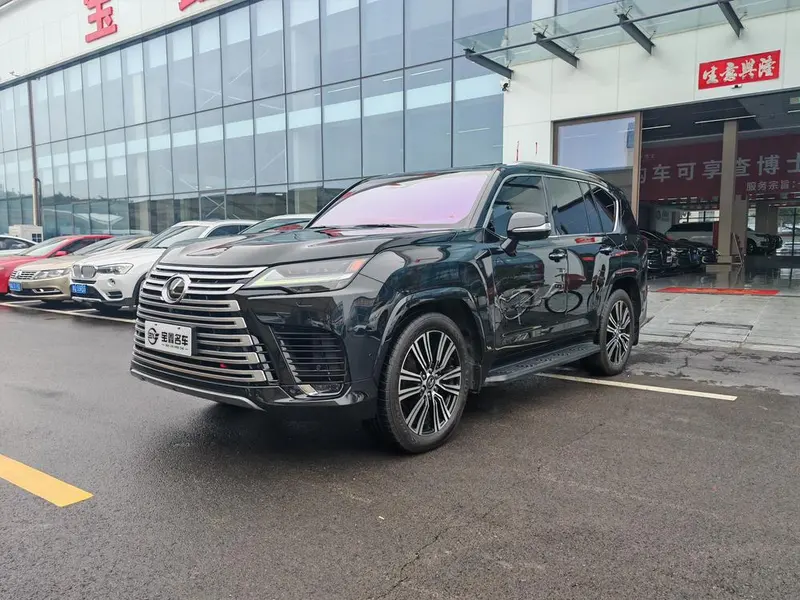 Lexus LX, 2025