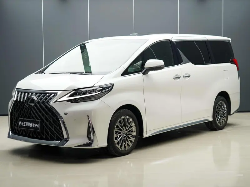 Lexus LM, 2023