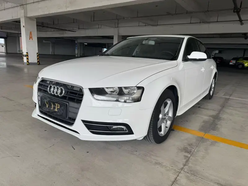 Audi A4L, 2015