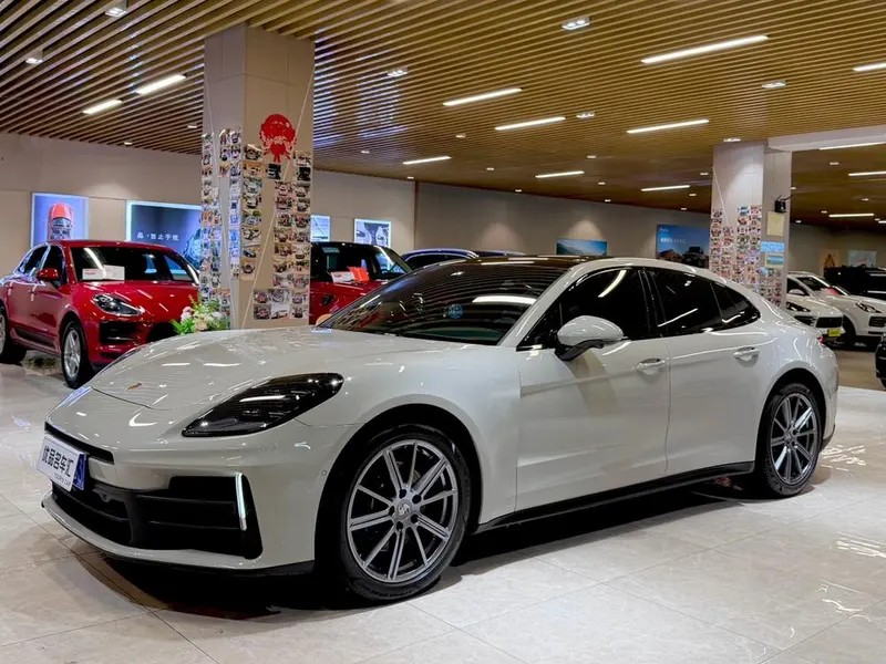 Porsche Panamera, 2024