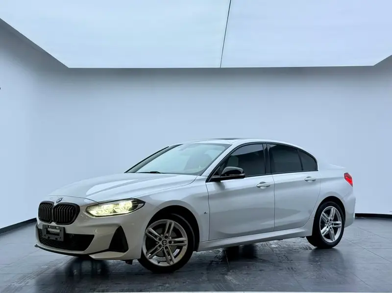 BMW 1-Series, 2021