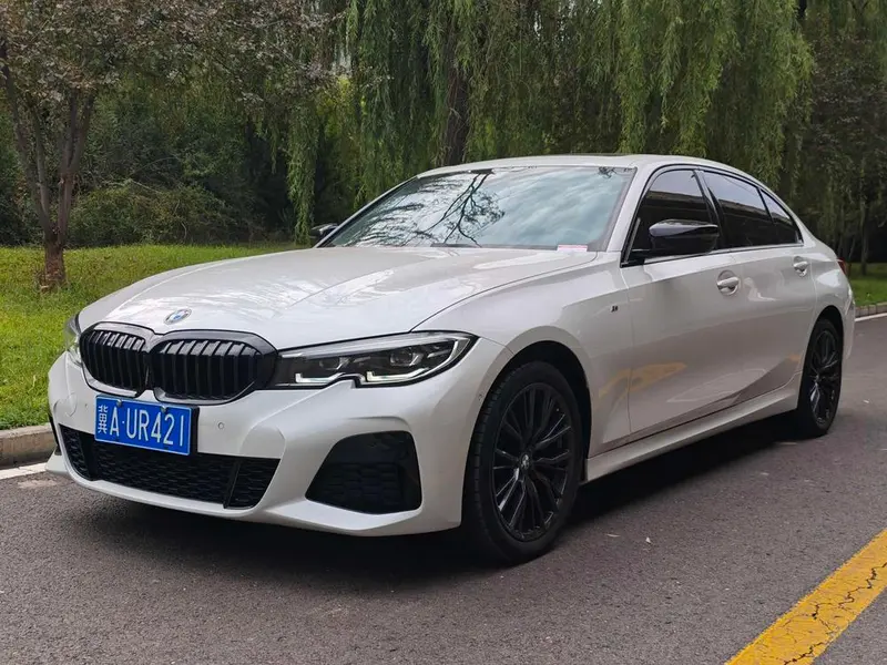BMW 3-Series, 2022