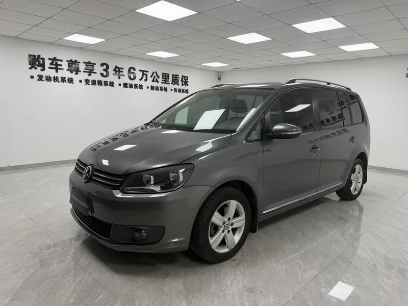 Volkswagen Touran, 2015