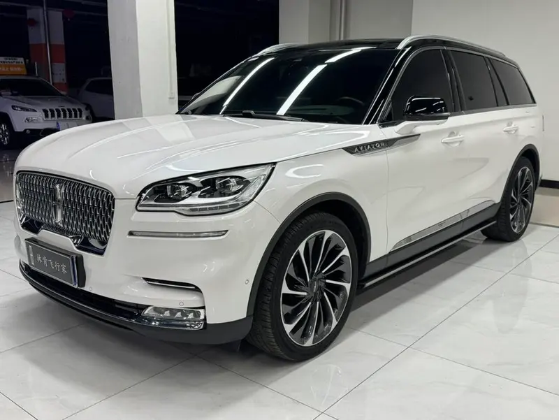 Lincoln Aviator, 2022