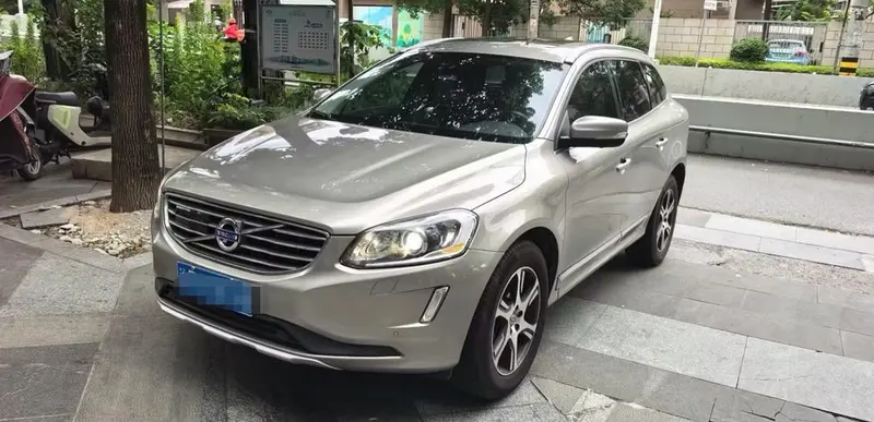 Volvo XC60, 2015
