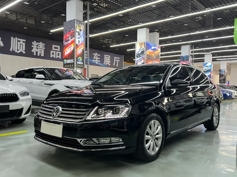Volkswagen Magotan, 2012