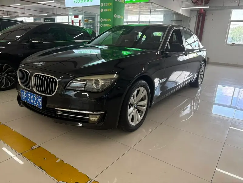 BMW 7-Series, 2009