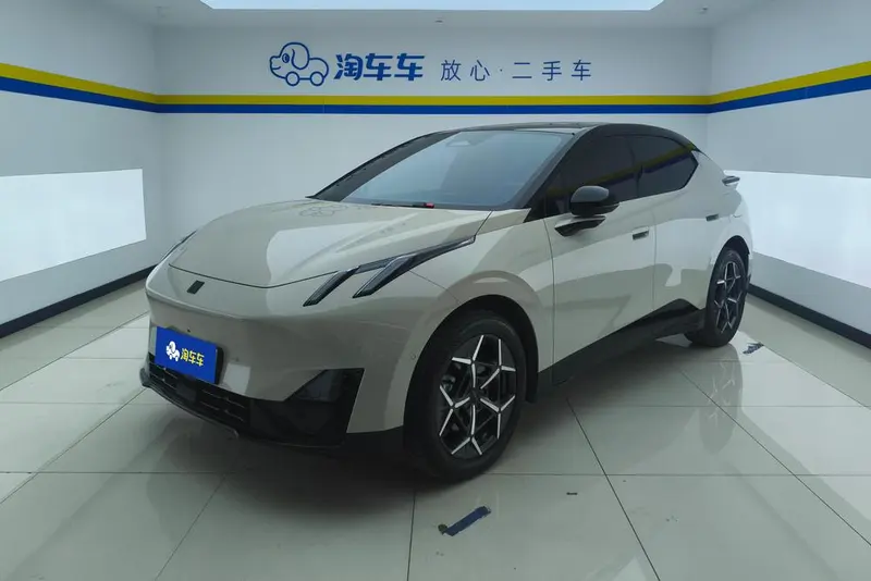 Lynk & Co Z20, 2025