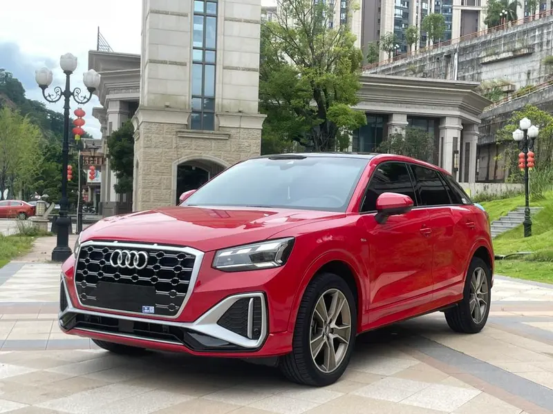 Audi Q2L, 2022