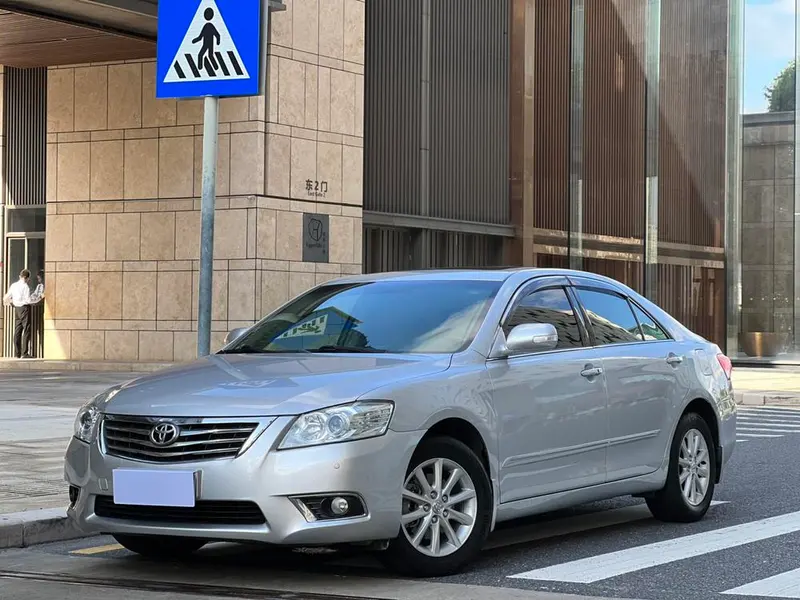 Toyota Camry, 2010