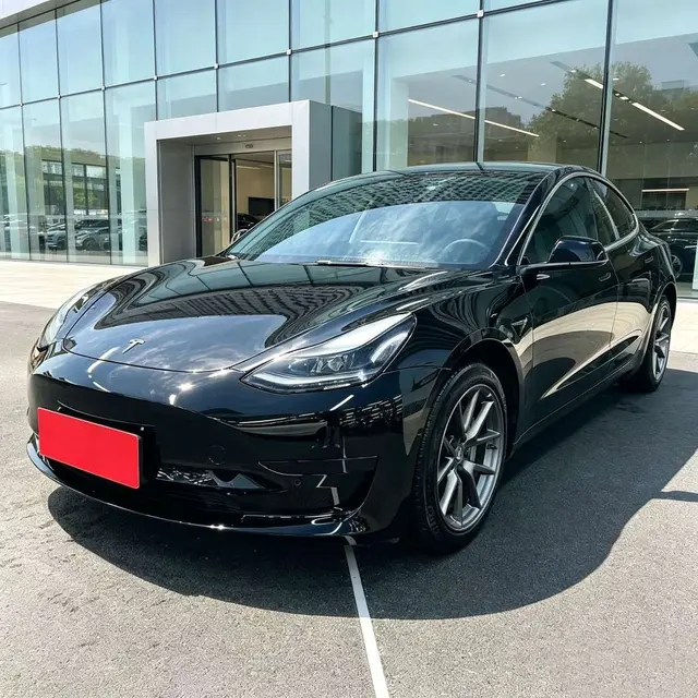 Tesla Model 3, 2022