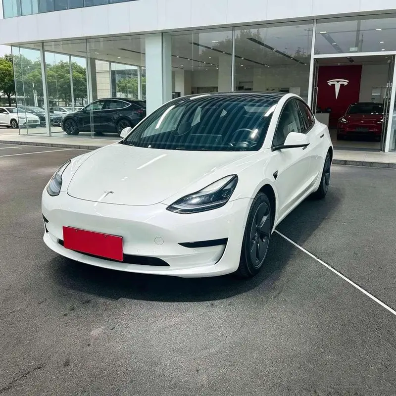 Tesla Model 3, 2022