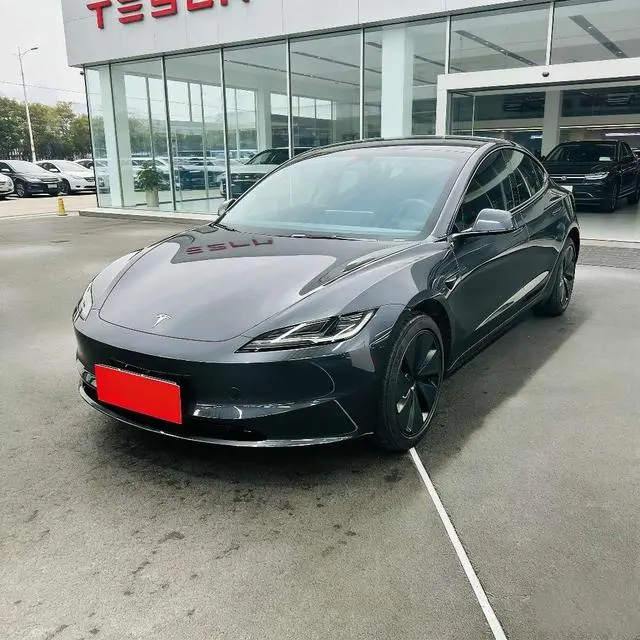 Tesla Model 3, 2025